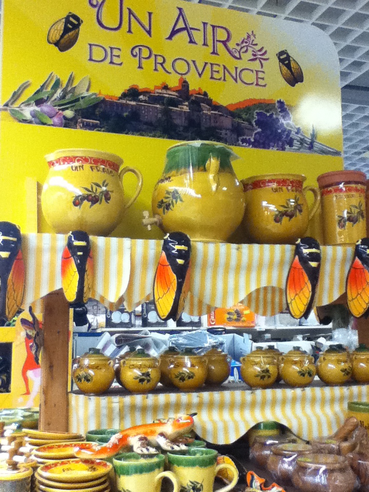 フランス Provence セミ